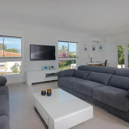 Near In With Heated Pool Villa Marbella
